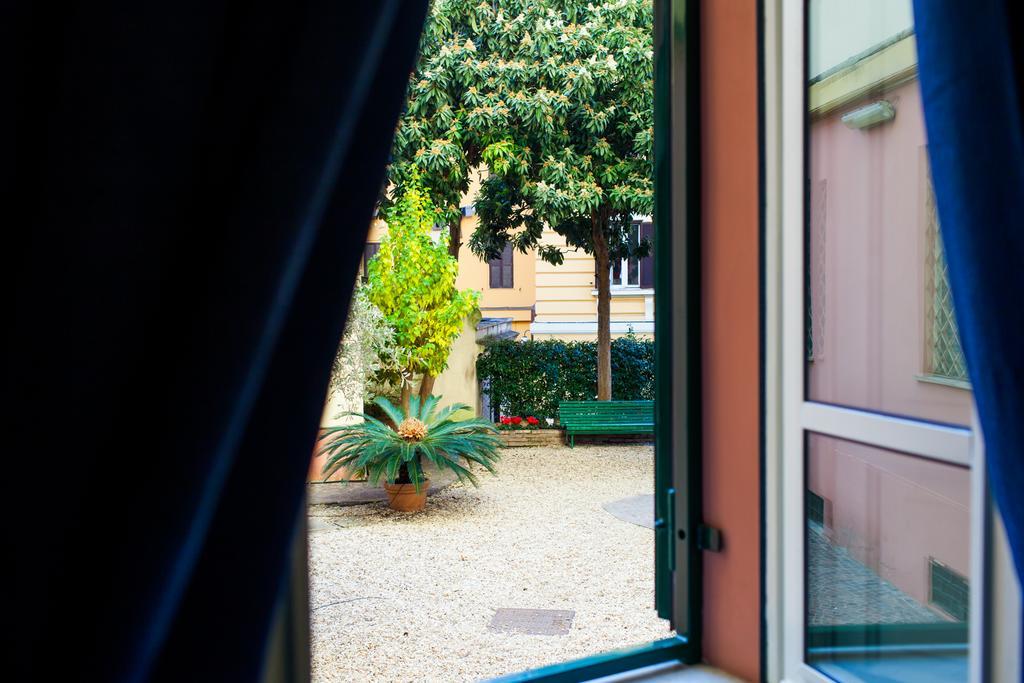 Postcard From Rome Villa Exterior foto